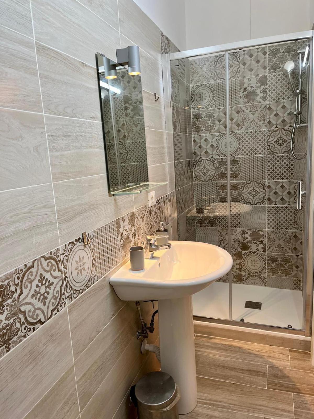 Guesthouse Marcanto - Duomo Napoli Bagian luar foto
