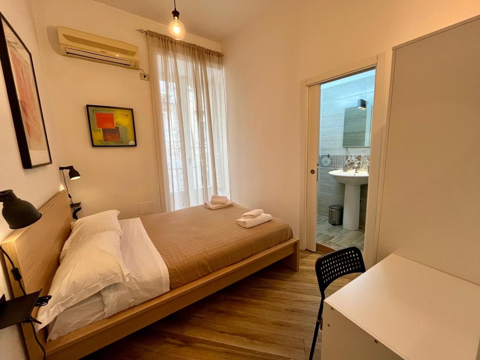 Guesthouse Marcanto - Duomo Napoli Bagian luar foto