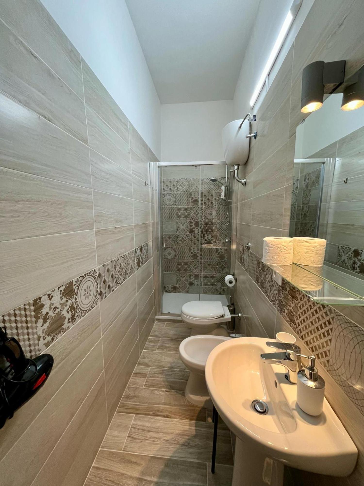Guesthouse Marcanto - Duomo Napoli Bagian luar foto