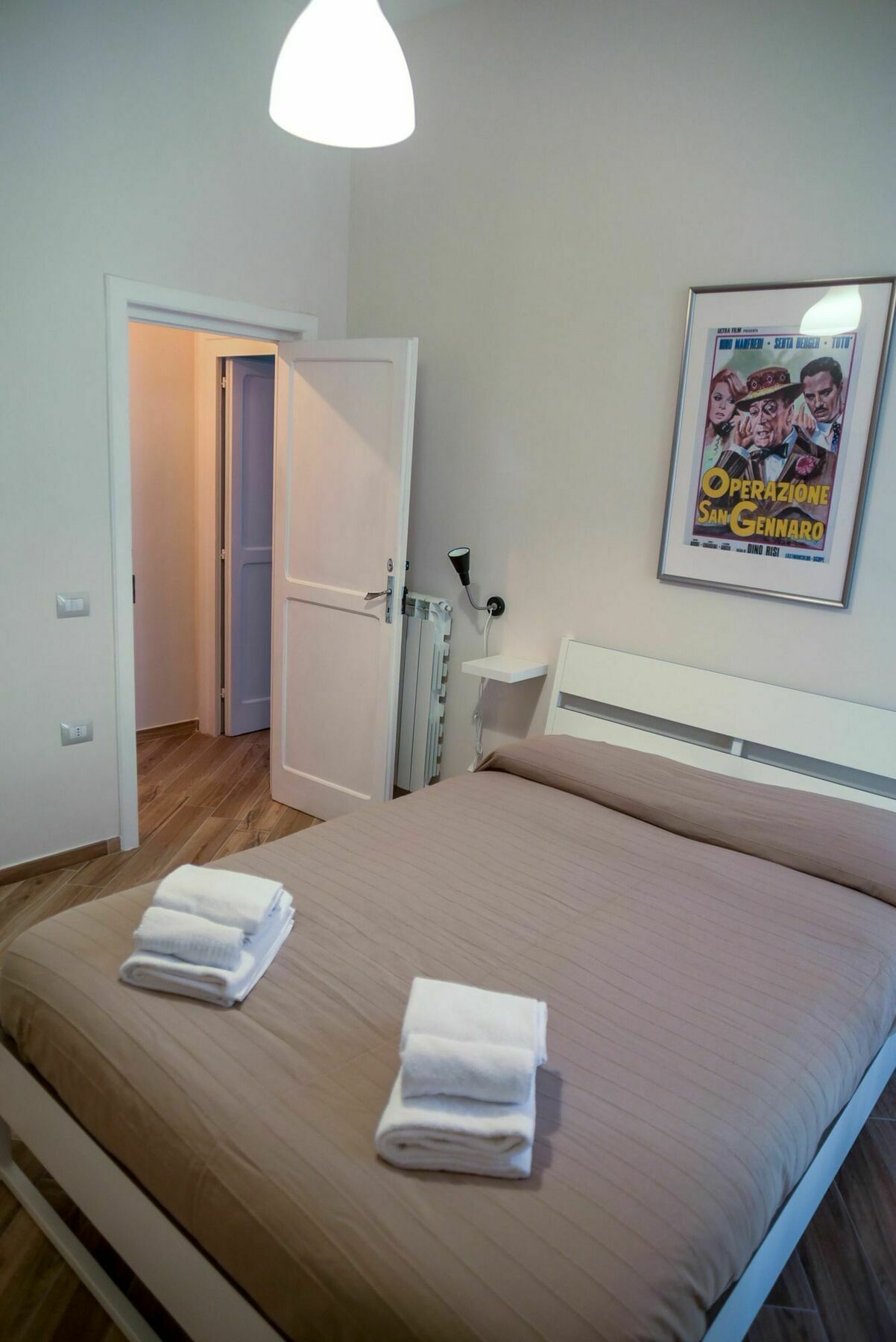 Guesthouse Marcanto - Duomo Napoli Bagian luar foto