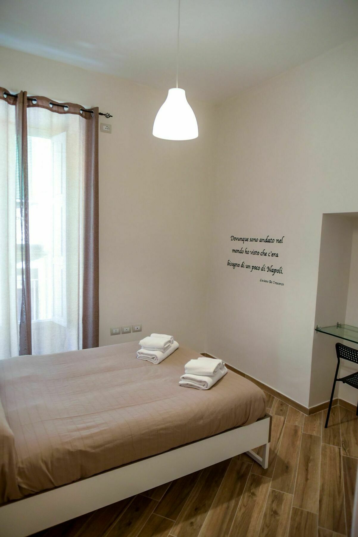 Guesthouse Marcanto - Duomo Napoli Bagian luar foto