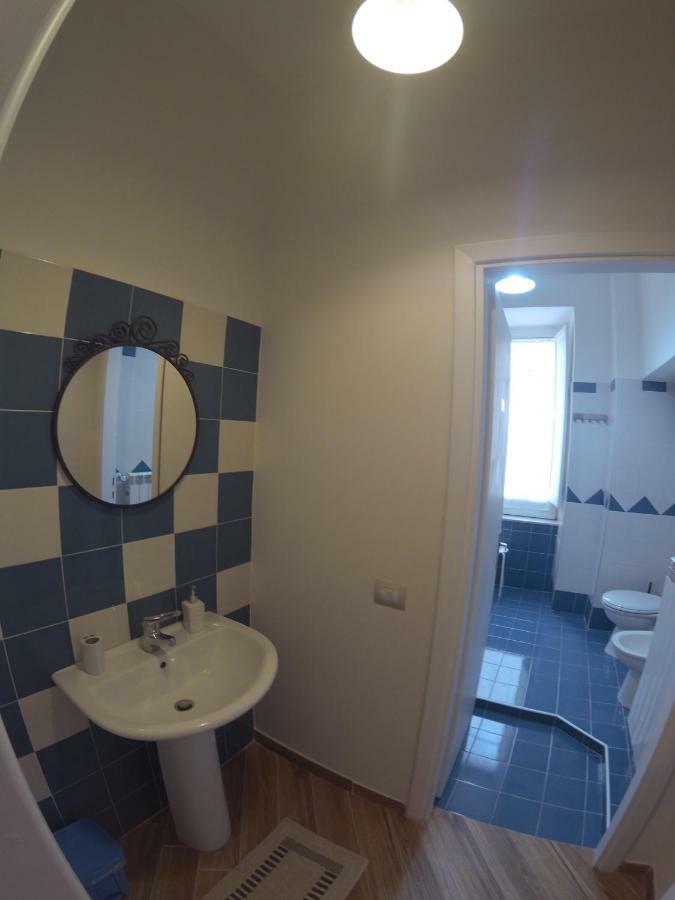 Guesthouse Marcanto - Duomo Napoli Bagian luar foto
